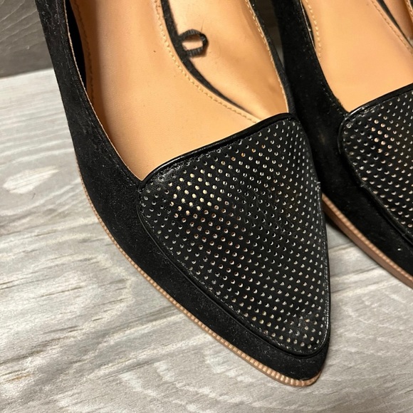H&M Perforated Point Toe Flats - Picture 2 of 3